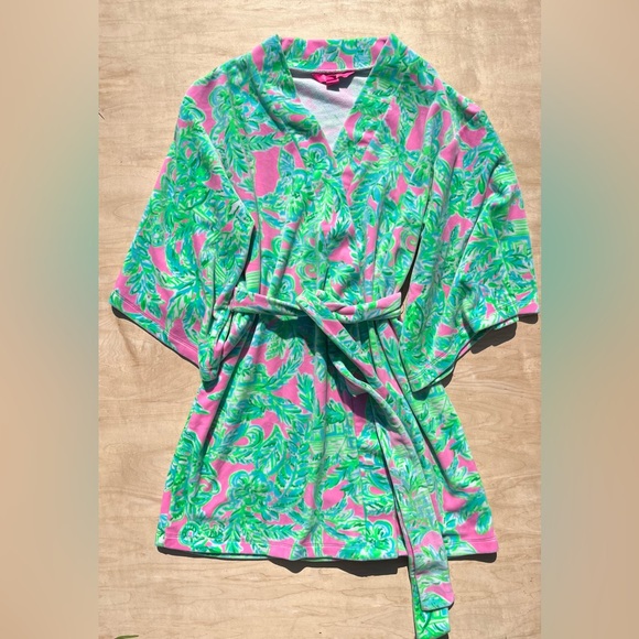 LILLY PULITZER Elaine Velour Robe Mandevilla B Pink Sand Paradise XXS/XS Kimono - Picture 9 of 10